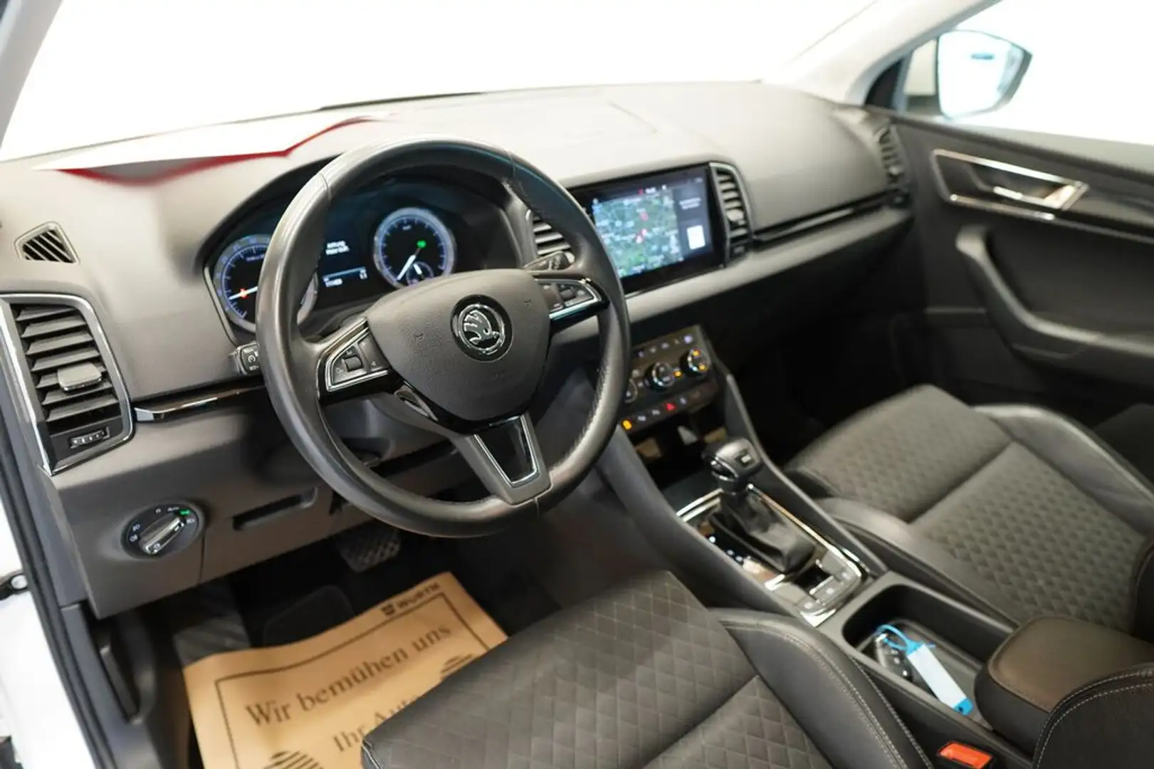 Vehicle image, number 14