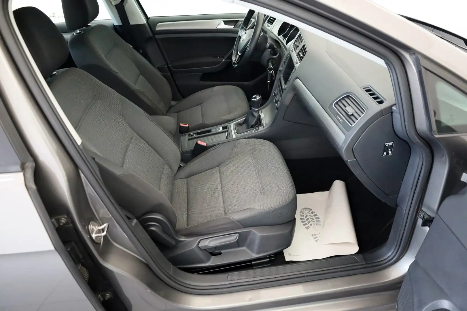 Vehicle image, number 5