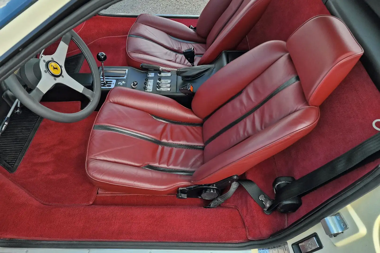 Vehicle image, number 8