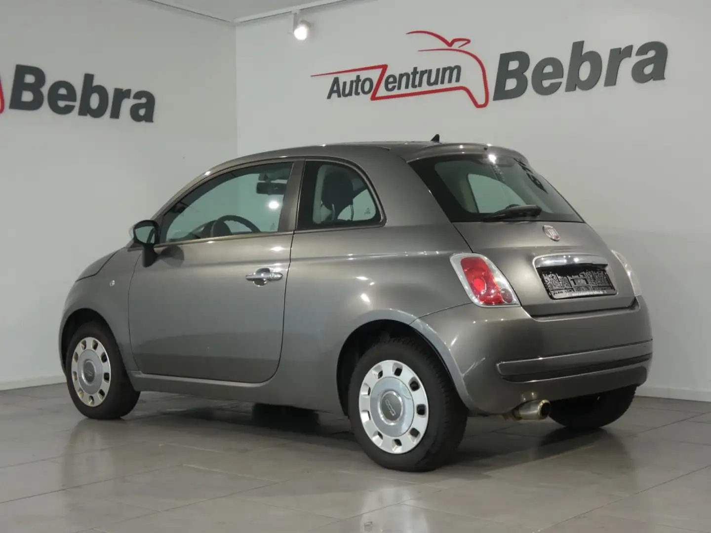 Vehicle image, number 8