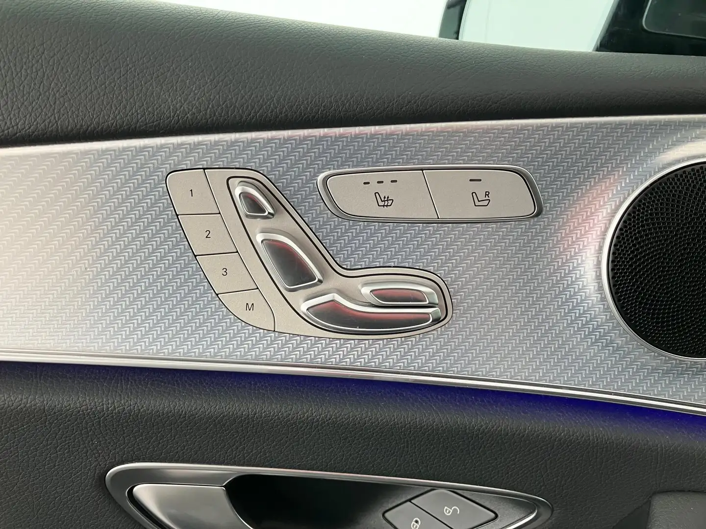 Vehicle image, number 4