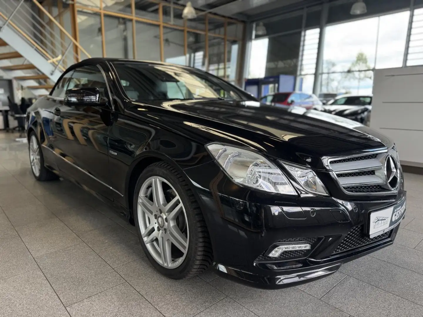 Vehicle image, number 2