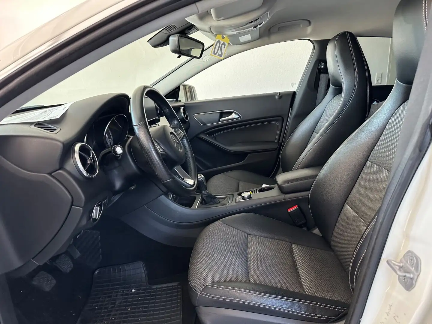 Vehicle image, number 8