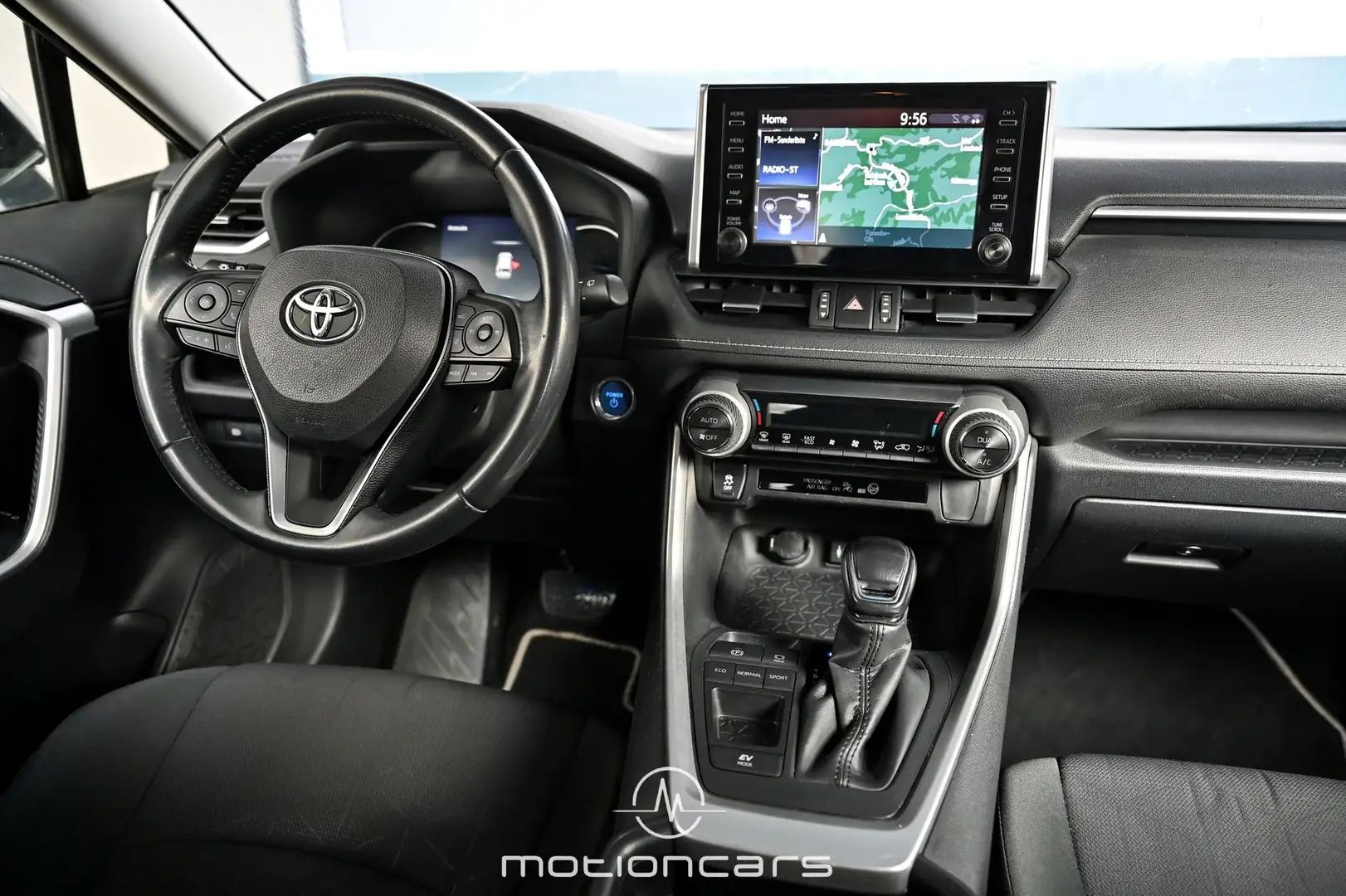 Vehicle image, number 9