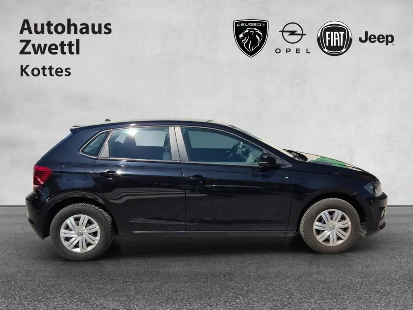 Vehicle image, number 7