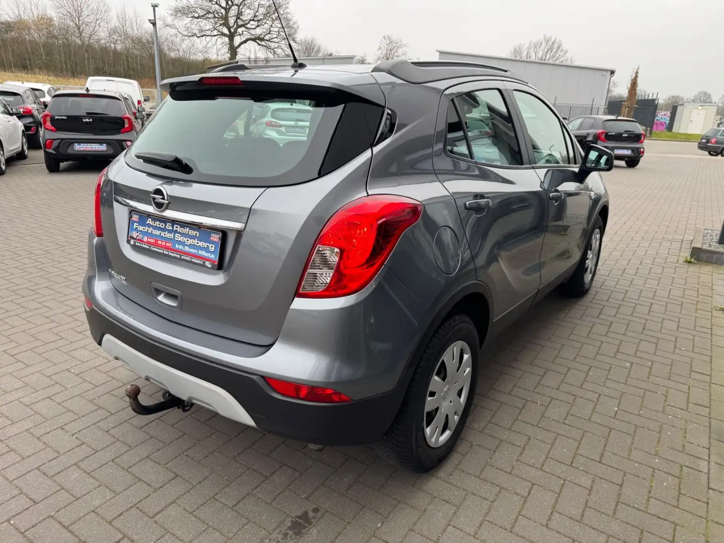 Vehicle image, number 7