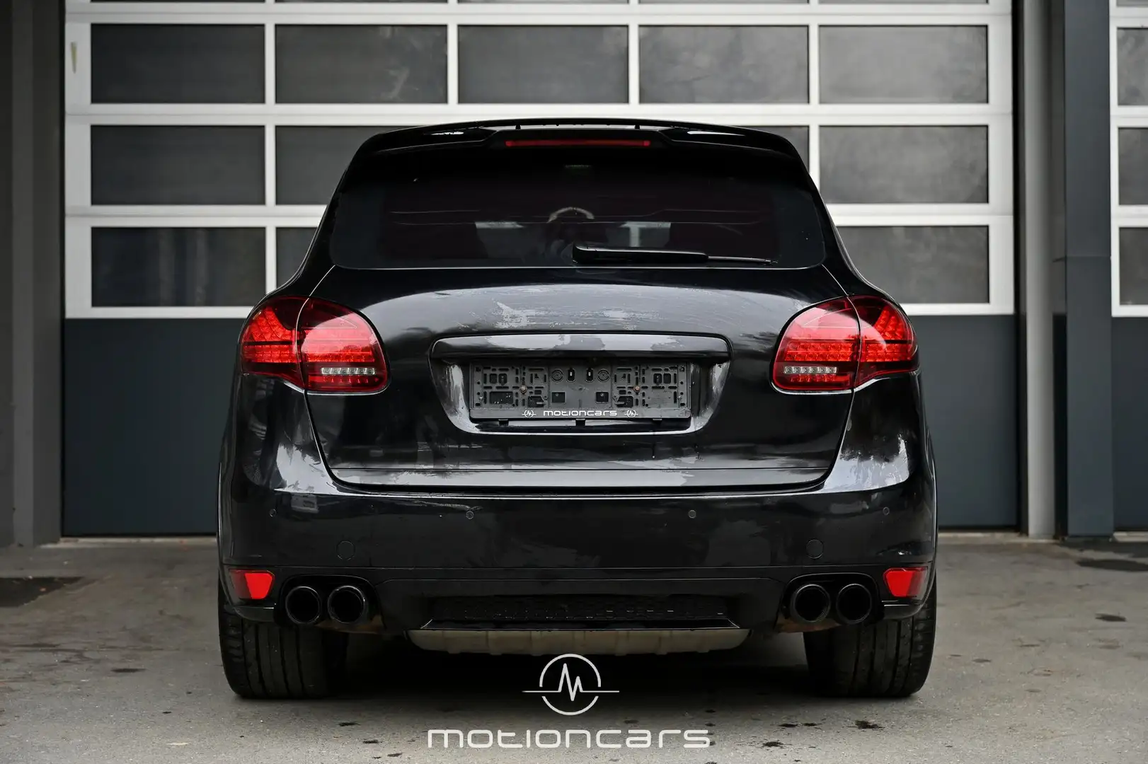 Vehicle image, number 4