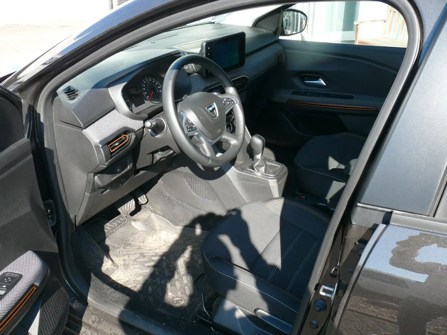 Vehicle image, number 19