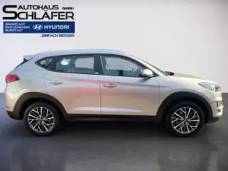 Vehicle image thumbnail, number 3