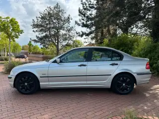 Vehicle image thumbnail, number 2