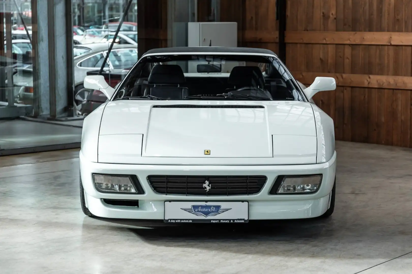 Vehicle image, number 19