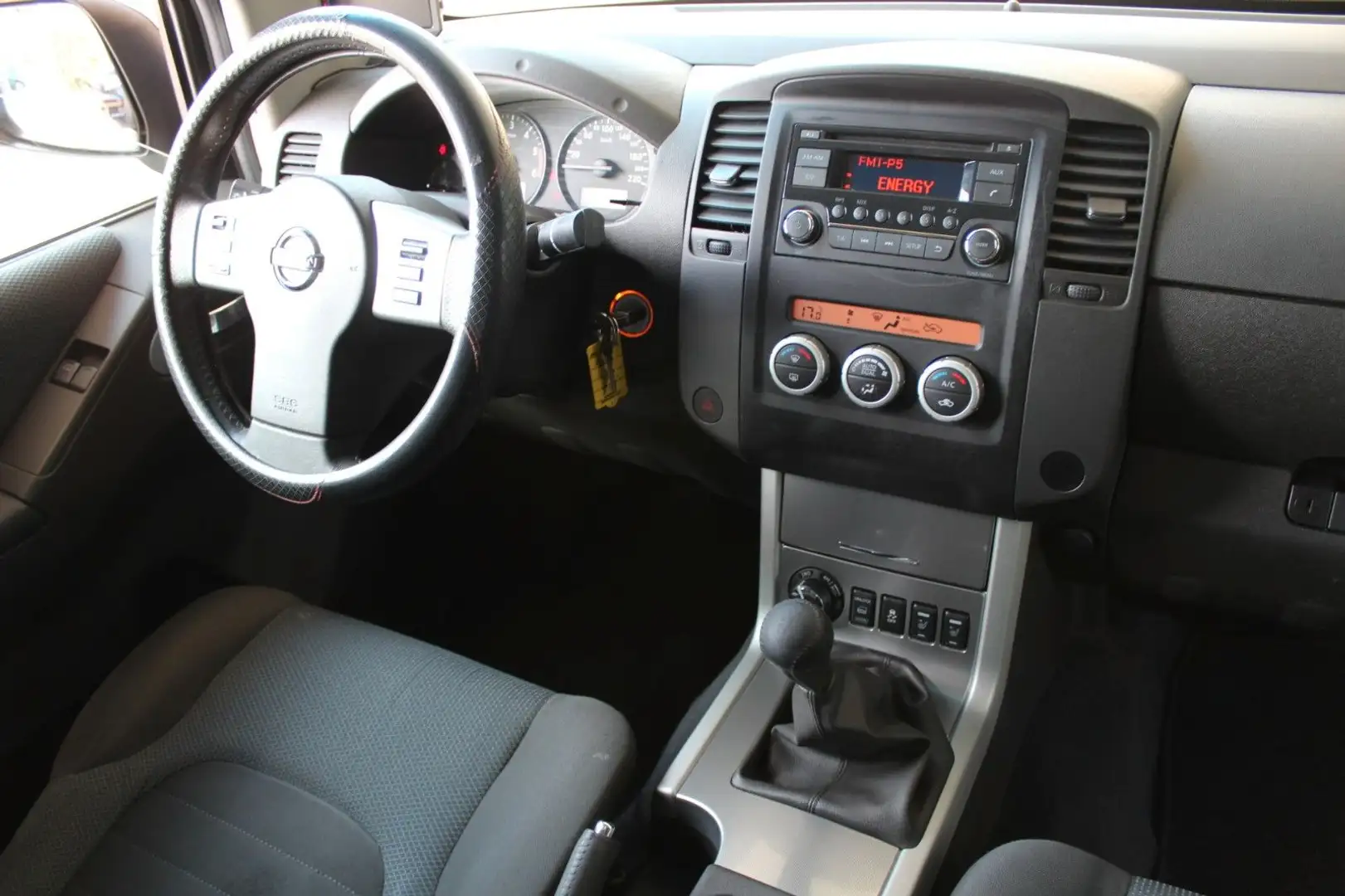 Vehicle image, number 14