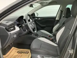 Vehicle image thumbnail, number 9