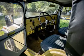 Vehicle image thumbnail, number 13