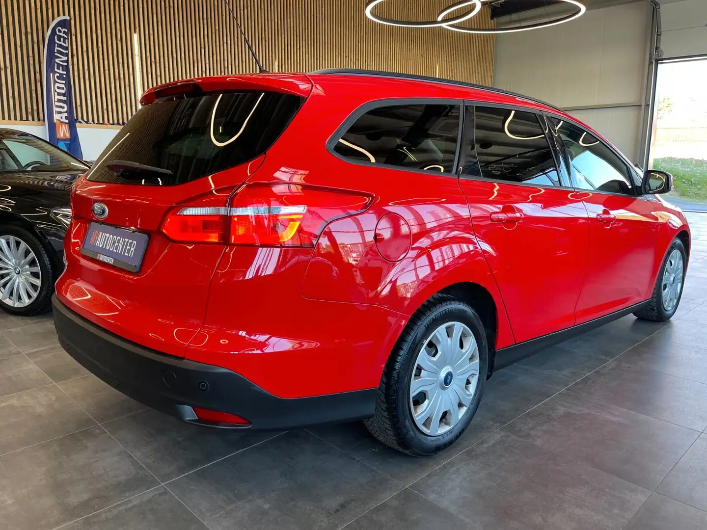 Vehicle image, number 4
