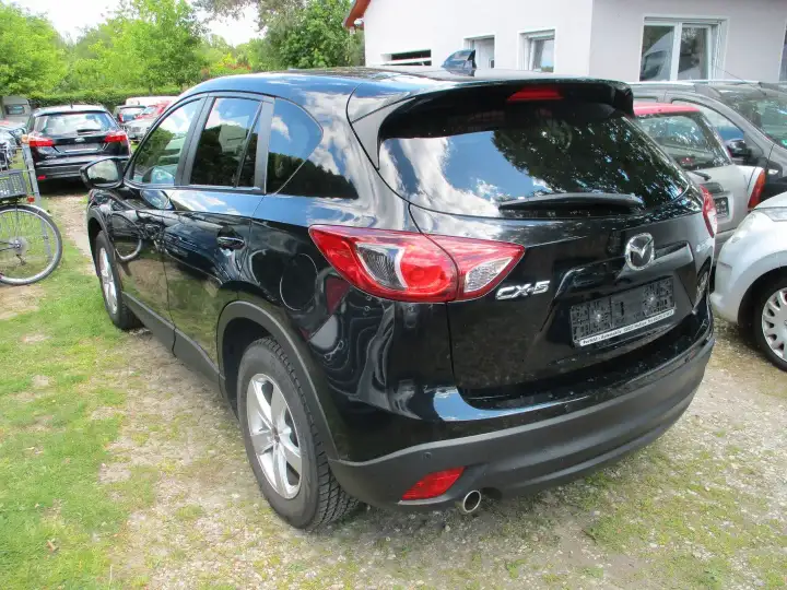 Additional image of the vehicle