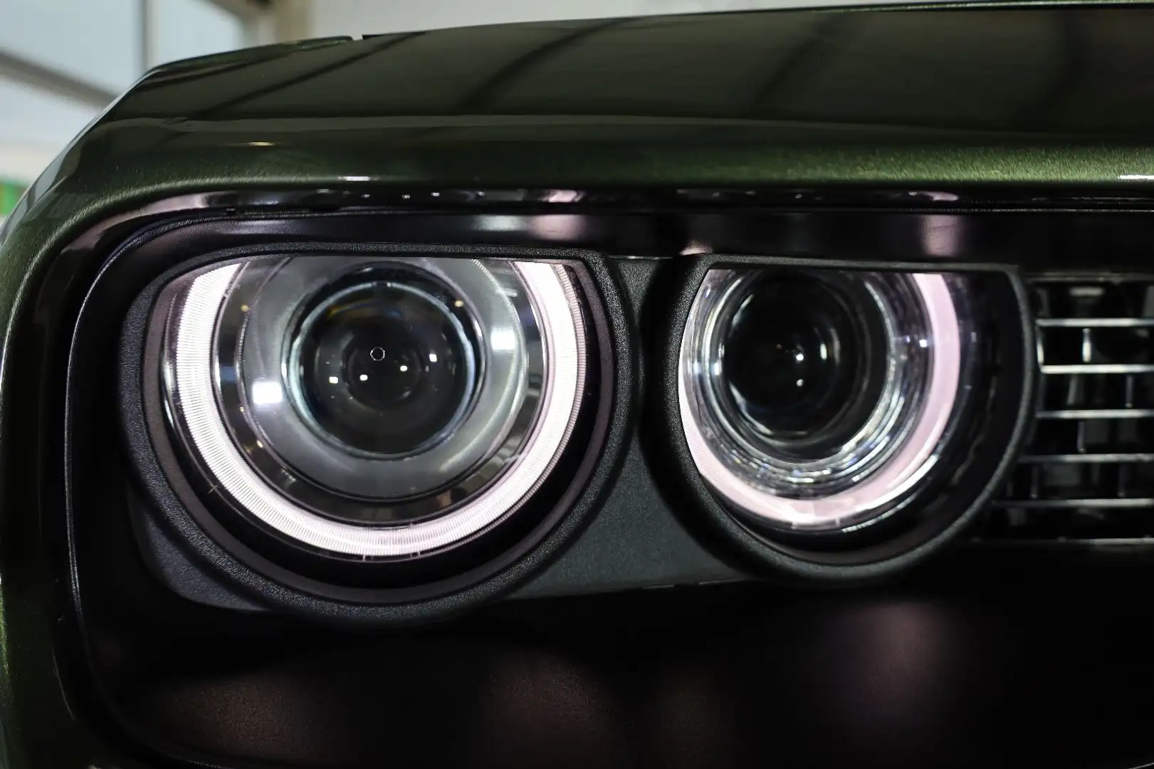 Vehicle image, number 6