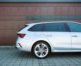 Vehicle image thumbnail, number 9