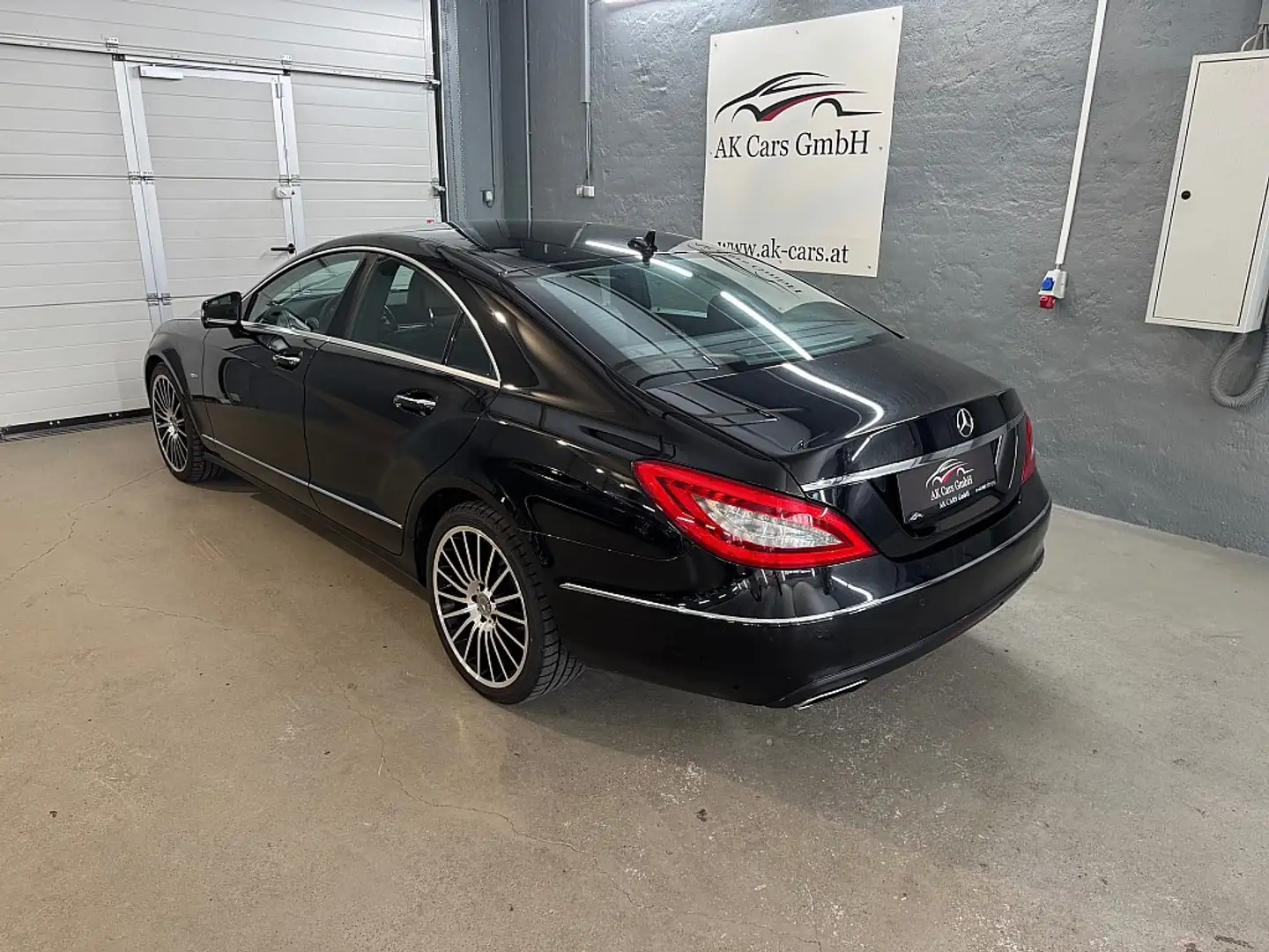 Vehicle image, number 8