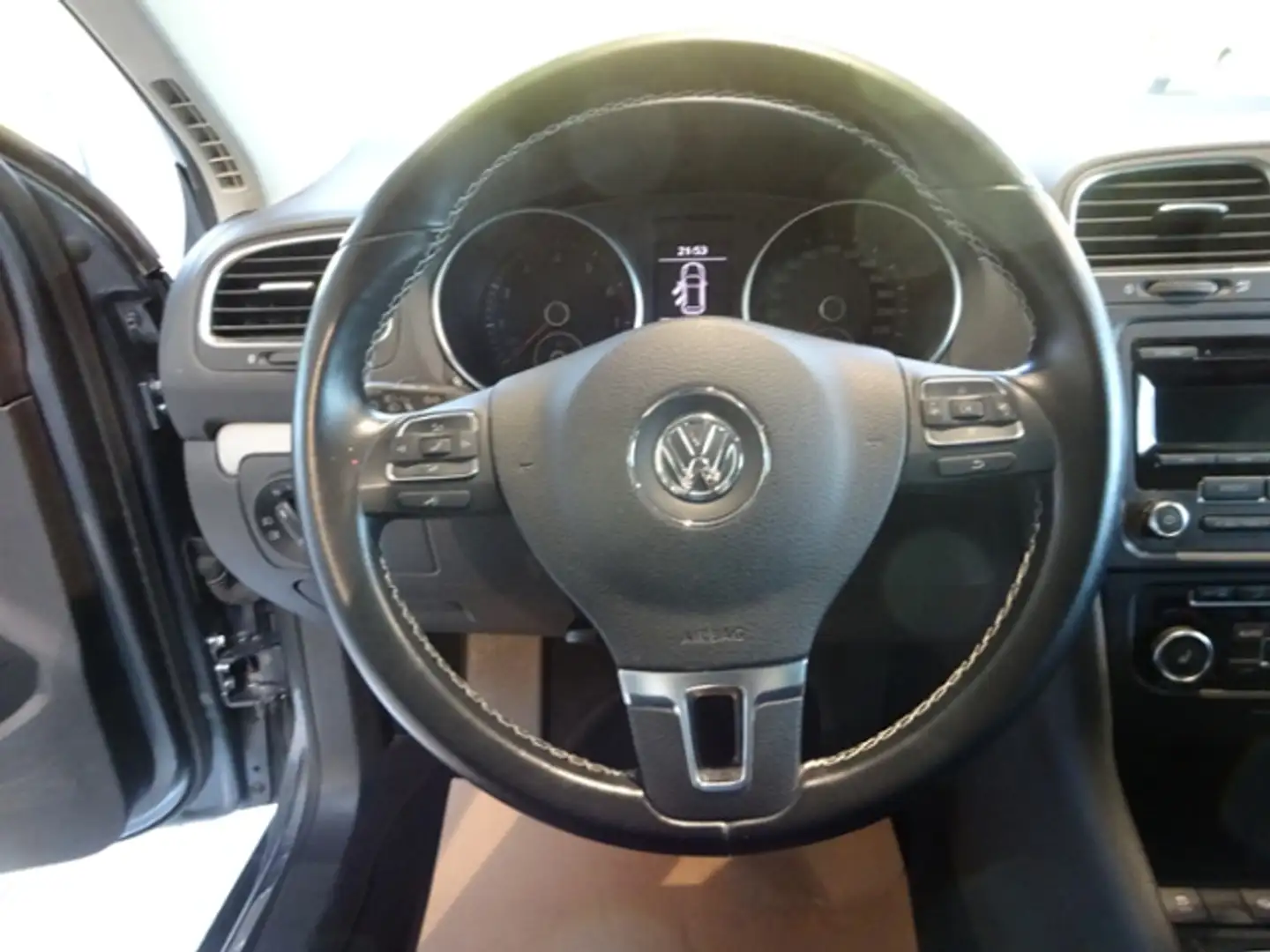Vehicle image, number 18