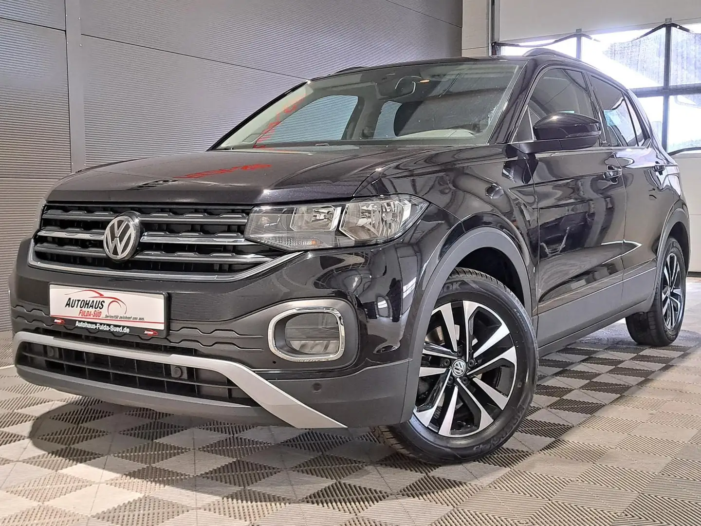 Vehicle image, number 5