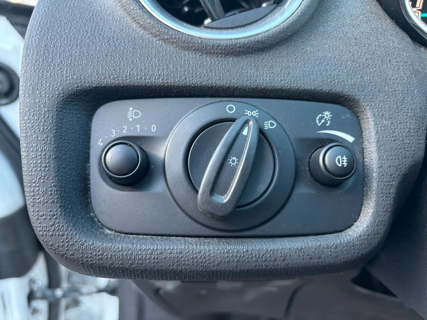 Vehicle image, number 17