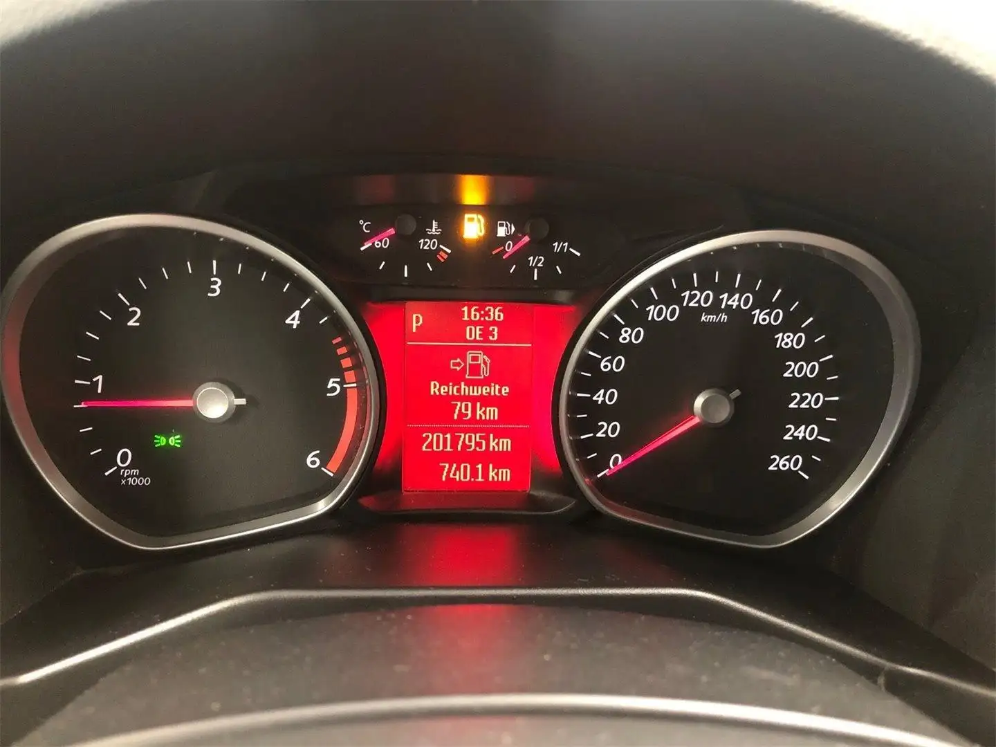 Vehicle image, number 4