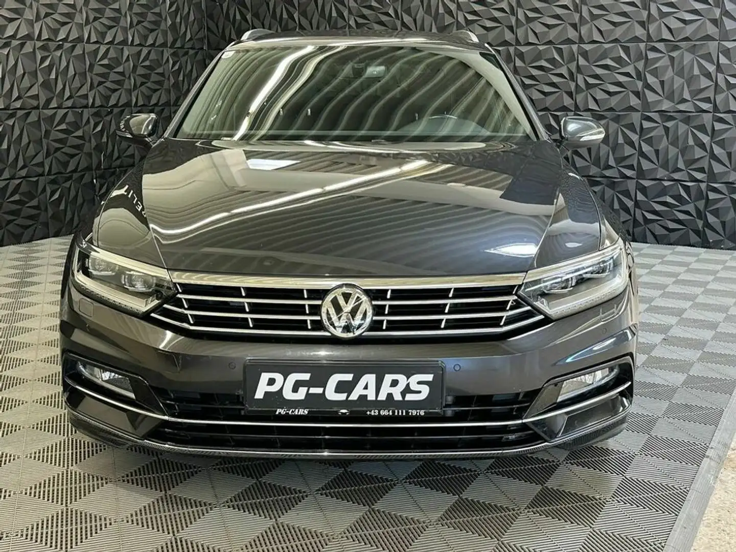 Vehicle image, number 4